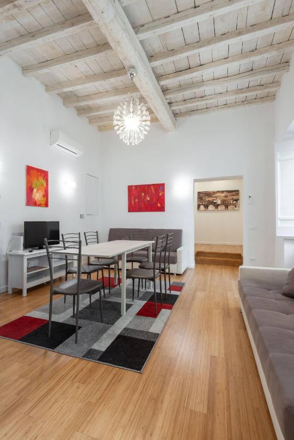 Apartment Restored - Stunning Pantheon View Rom