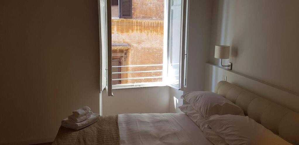 Restored - Stunning Pantheon View Apartment Rom