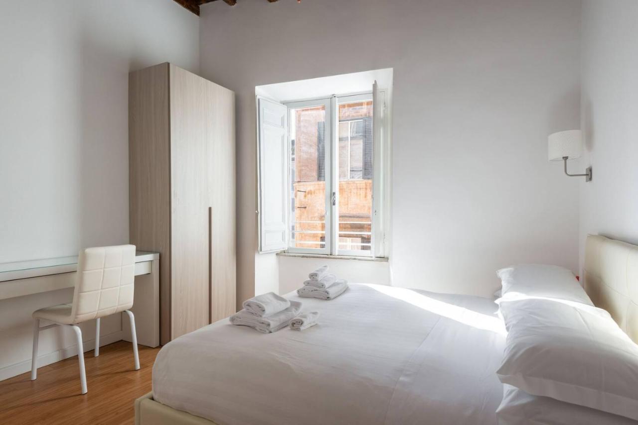 Apartment Restored - Stunning Pantheon View Rom
